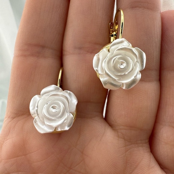 Anthropologie Jewelry - White Rose Flower Earrings – Elegant Pearl Petal Design Gold Clip Earrings